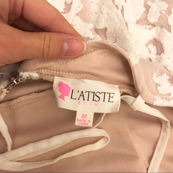 Beautiful Dress - Picture 4 of 4